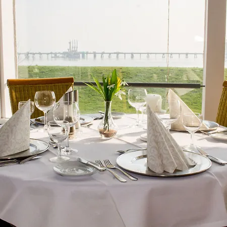 فندق Nordseehotel فيلهلمسهافن